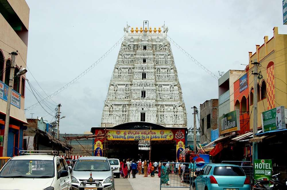 Tiruchanur Padmavathi Temple near Priya Woodz Homestay